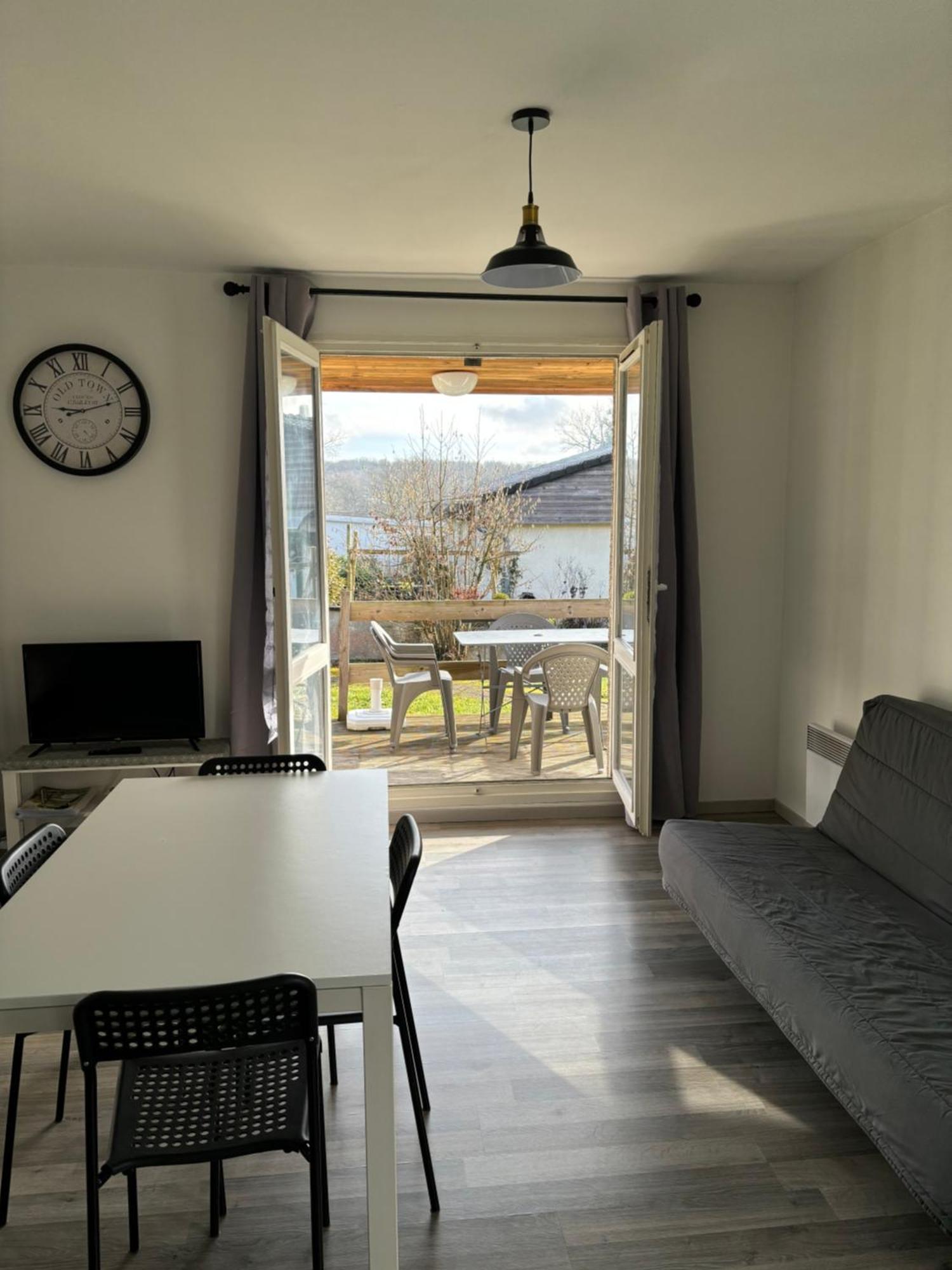 Studio Albert Avec Terrasse A Proximite De Мец Экстерьер фото